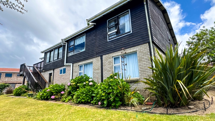 4 Bedroom Property for Sale in Dana Bay Western Cape